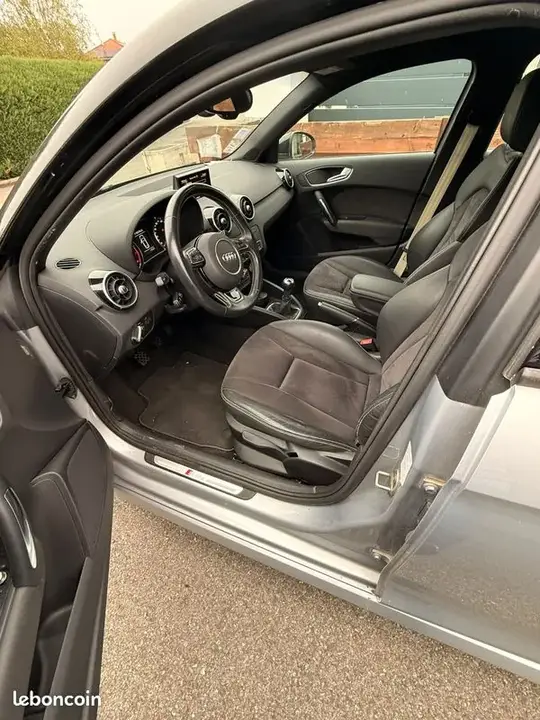 Audi A1 2016 photo 2