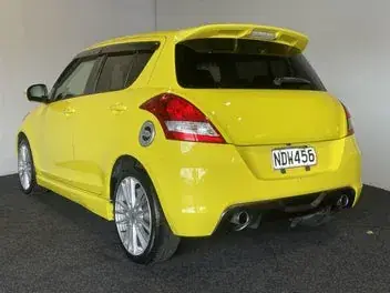 Suzuki Swift 2012 photo 5