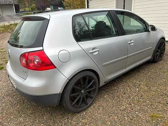 Volkswagen Golf V