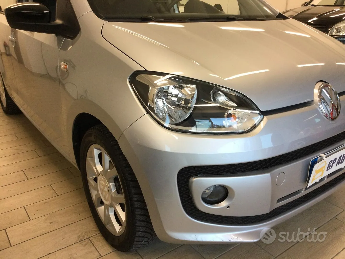 Volkswagen Up 2016 photo 5