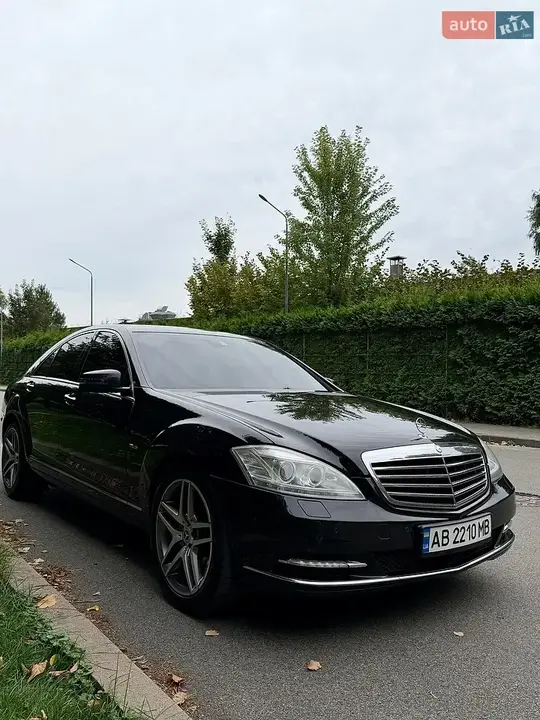 Mercedes-Benz S-Class 2010 photo 5