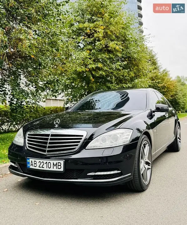 Mercedes-Benz S-Class 2010 photo 3