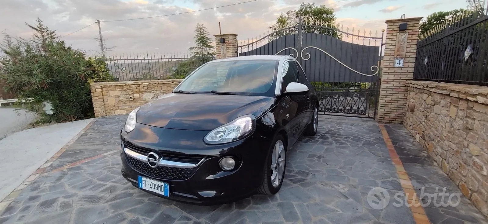 Opel Adam