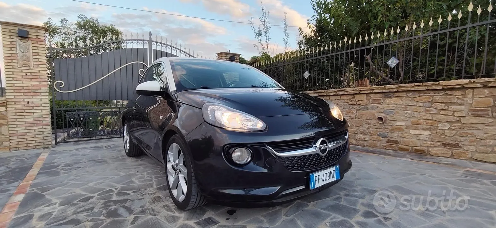 Opel Adam