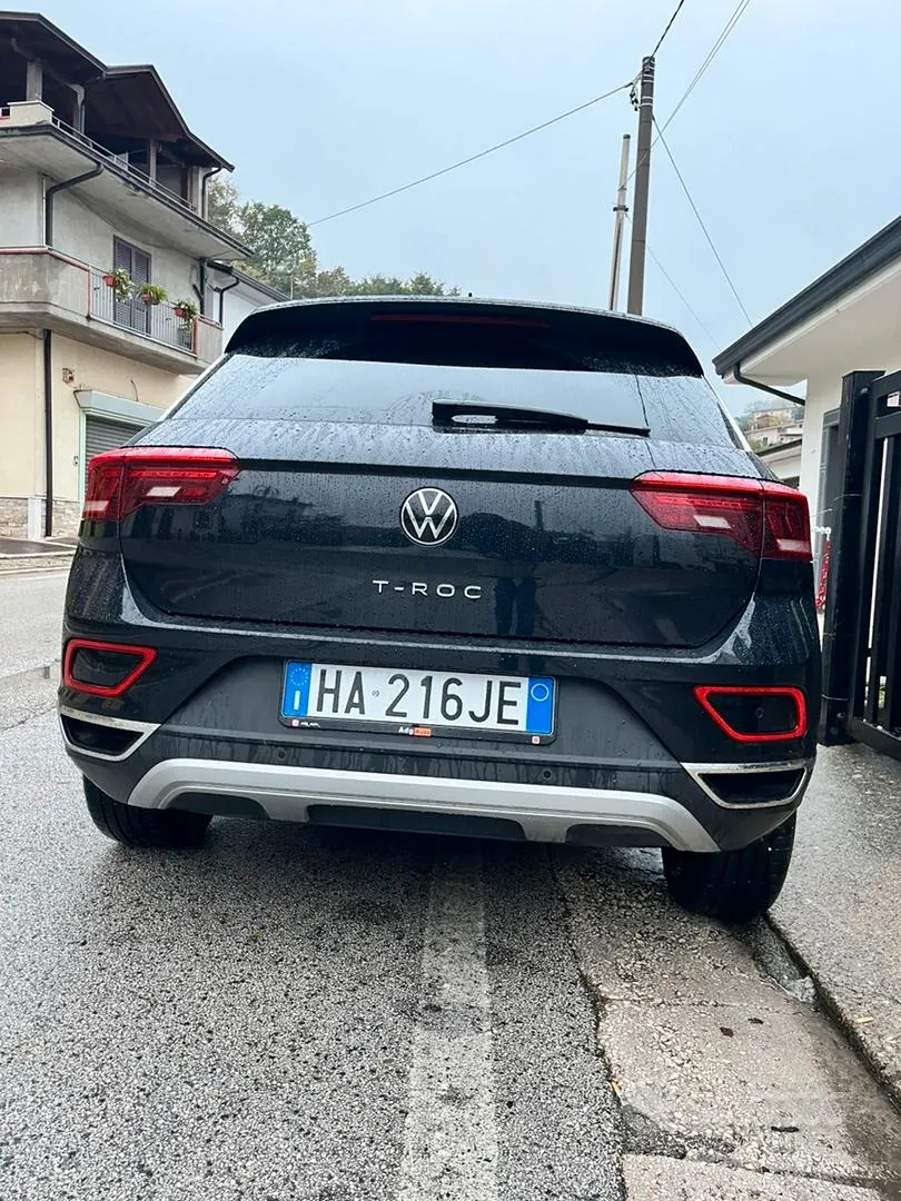 Volkswagen T-Roc 2022 photo 2