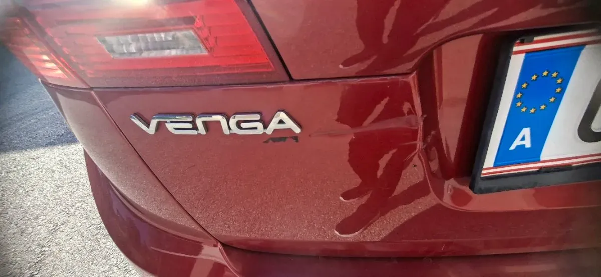 Kia Venga 2013 photo 3