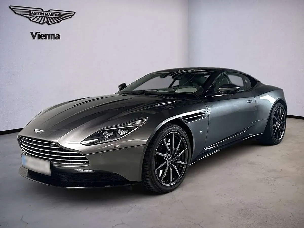 Aston Martin Db11