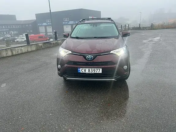 Toyota Rav4 2017 photo 2