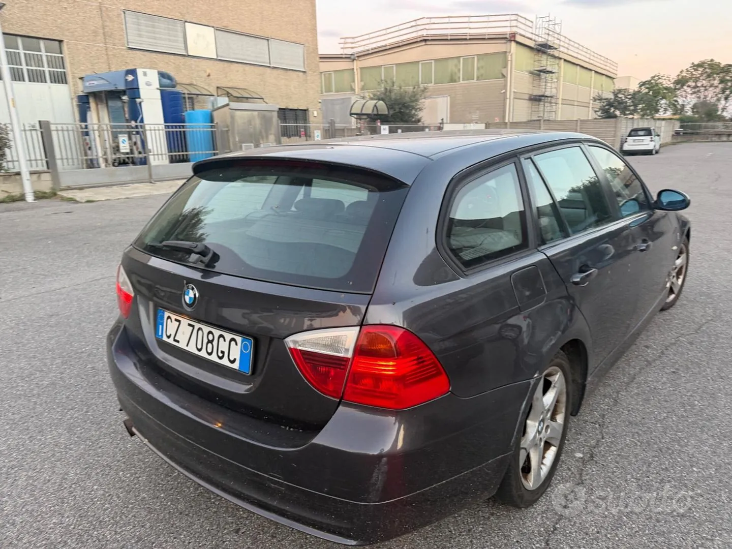 BMW 320D 2005 photo 4