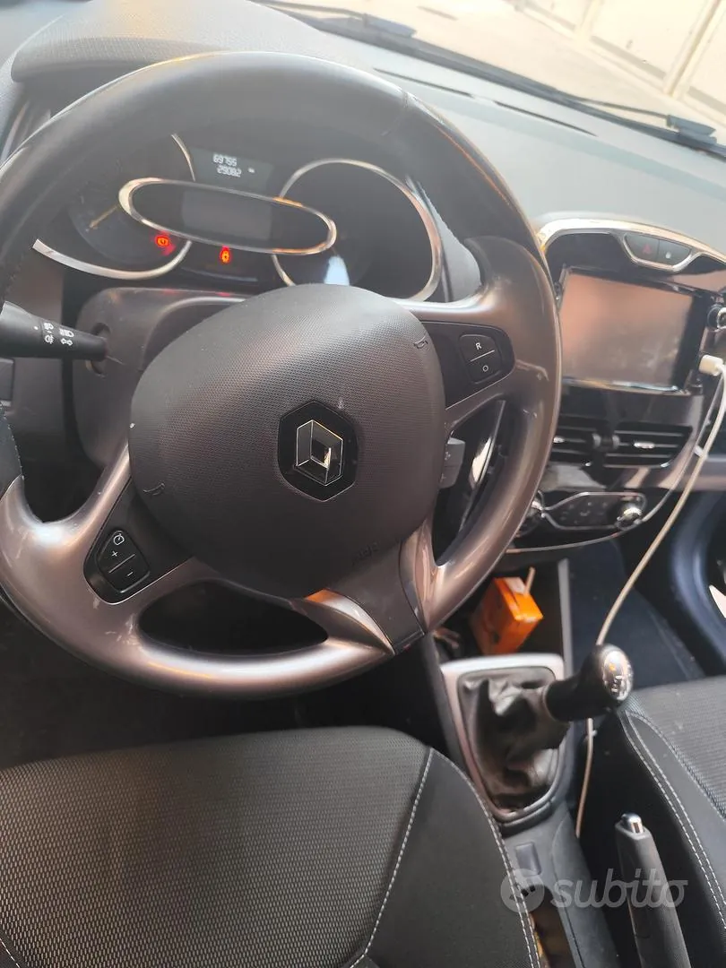 Renault Clio 2014 photo 4