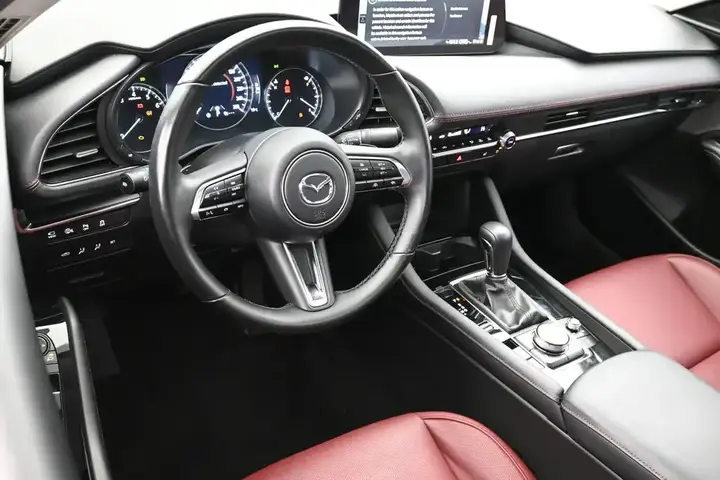 Mazda Mazda3 2025 photo 5