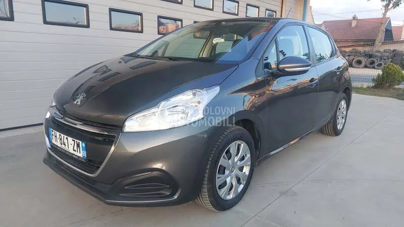 Peugeot 208 2019 photo 5