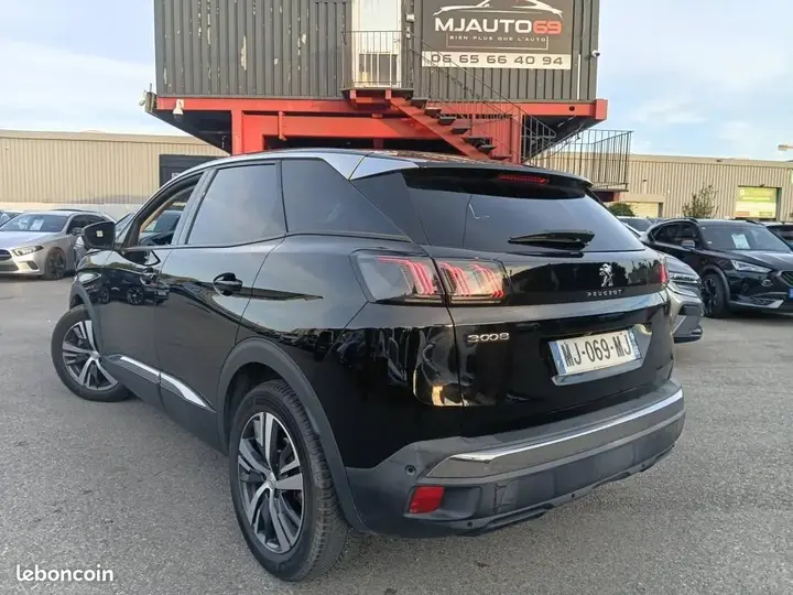 Peugeot 3008 2021 photo 3