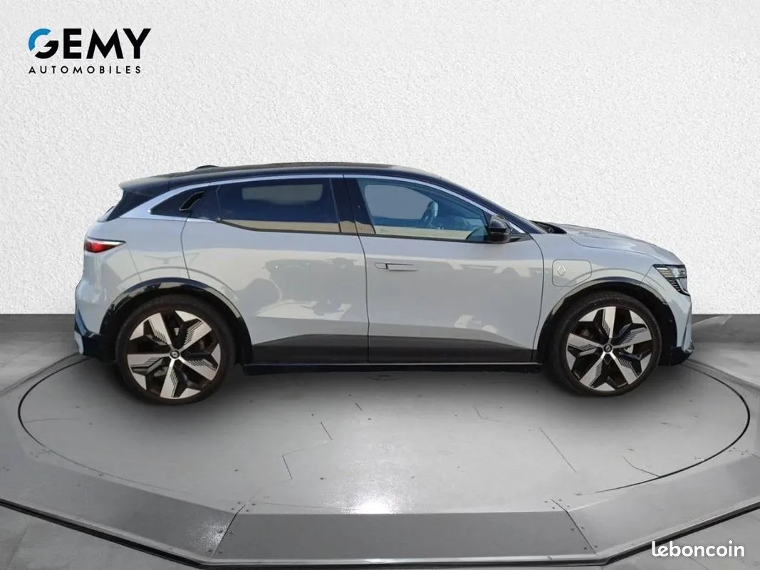 Renault Megane 2023 photo 4
