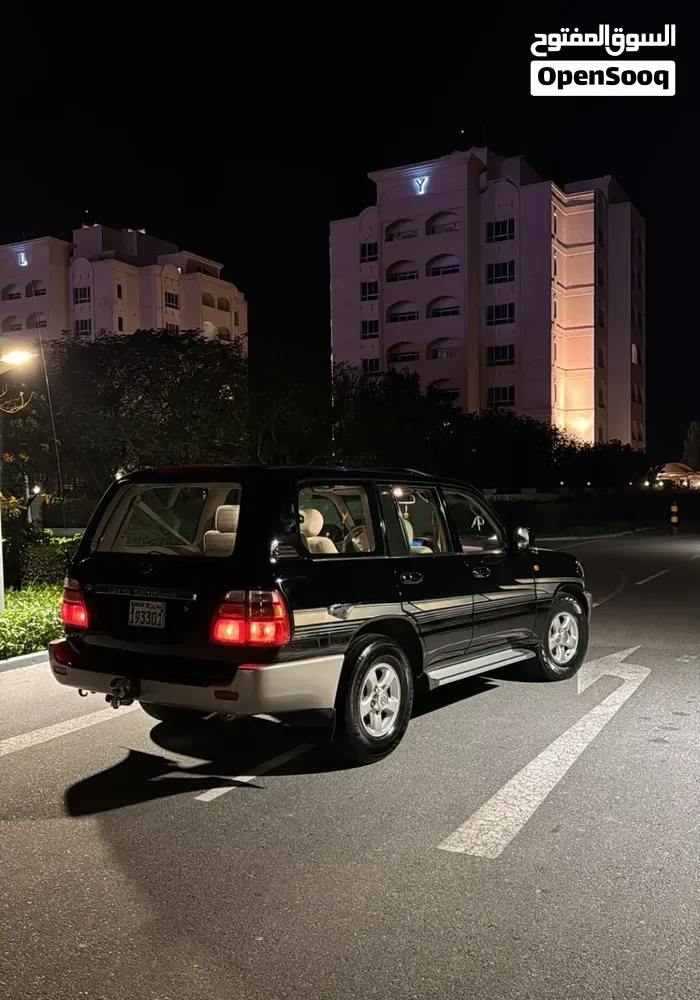 Toyota Land Cruiser 2001 photo 3