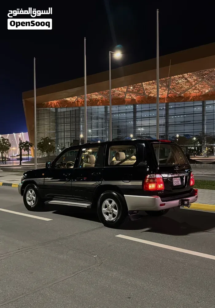 Toyota Land Cruiser 2001 photo 2