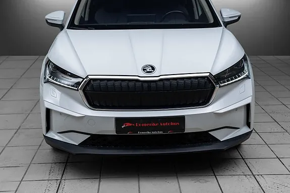Skoda Enyaq 2023 photo 4
