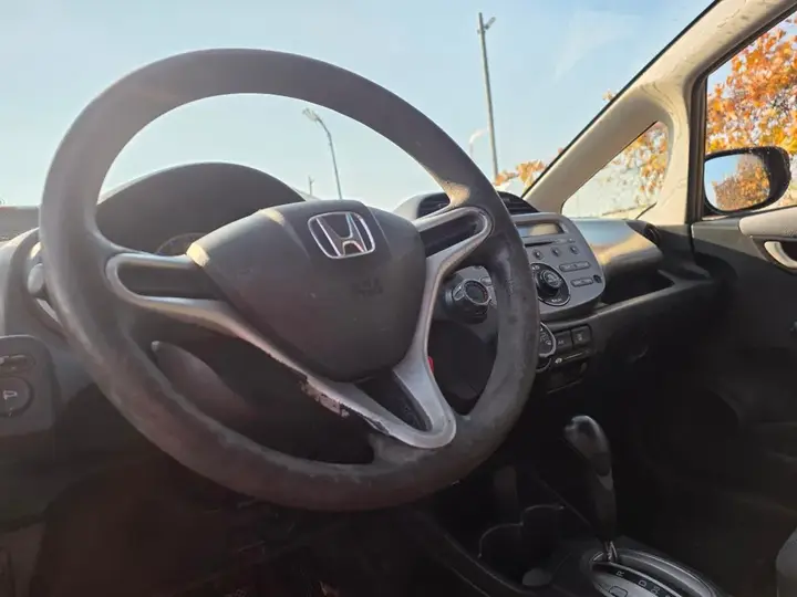 Honda Fit 2013 photo 3