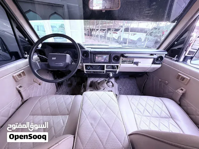 Toyota Land Cruiser 1986 photo 4