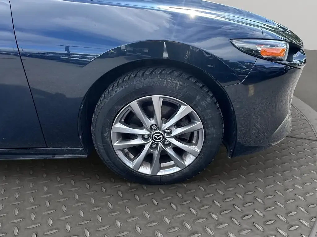 Mazda 3 2020 photo 2