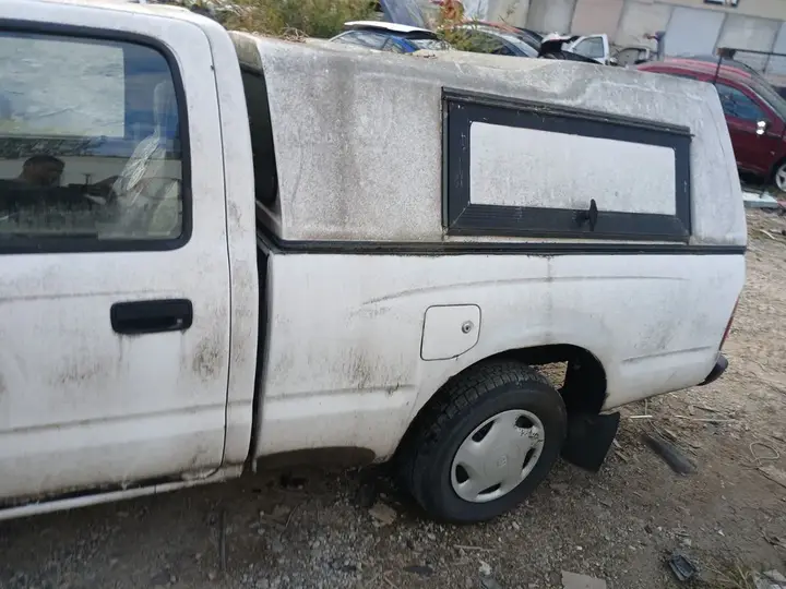 Toyota Tacoma 2000 photo 5