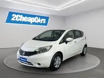 Nissan Note 2015 photo 2