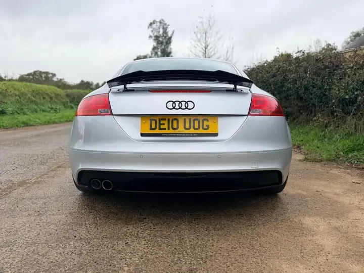 Audi Tt 2010 photo 2