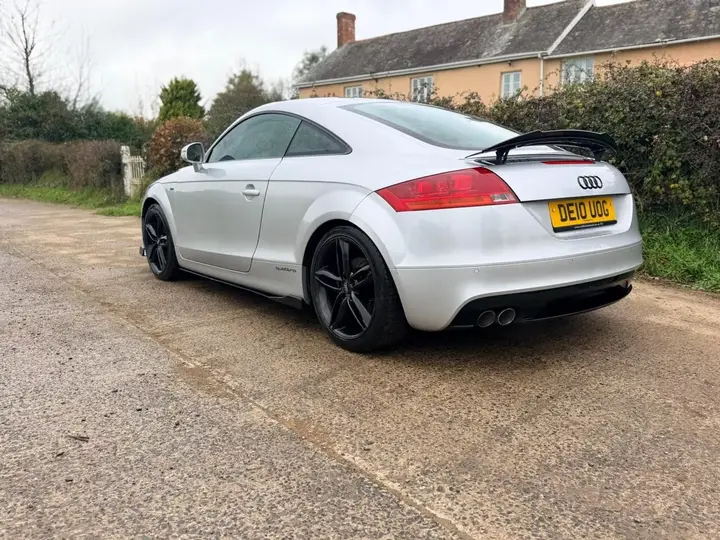 Audi Tt 2010 photo 3