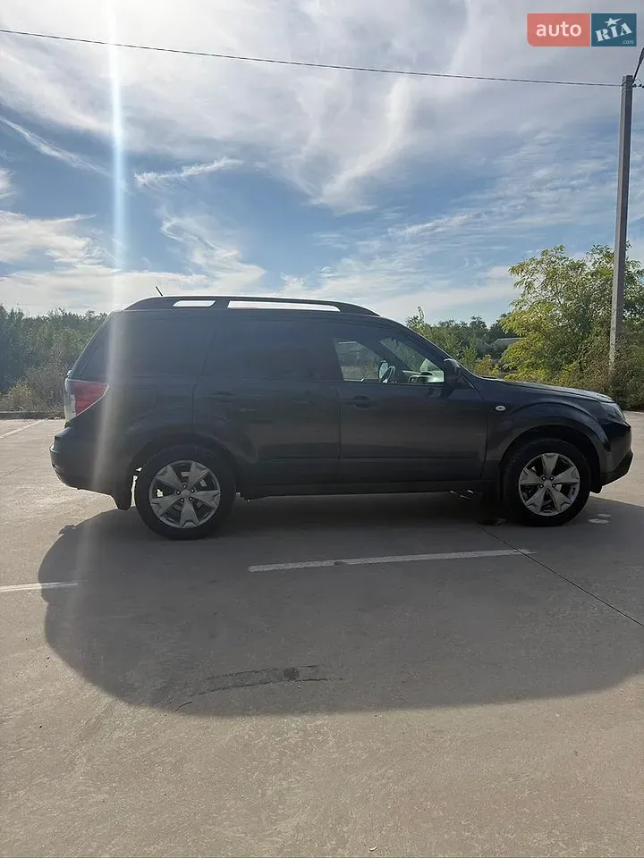 Subaru Forester 2010 photo 5