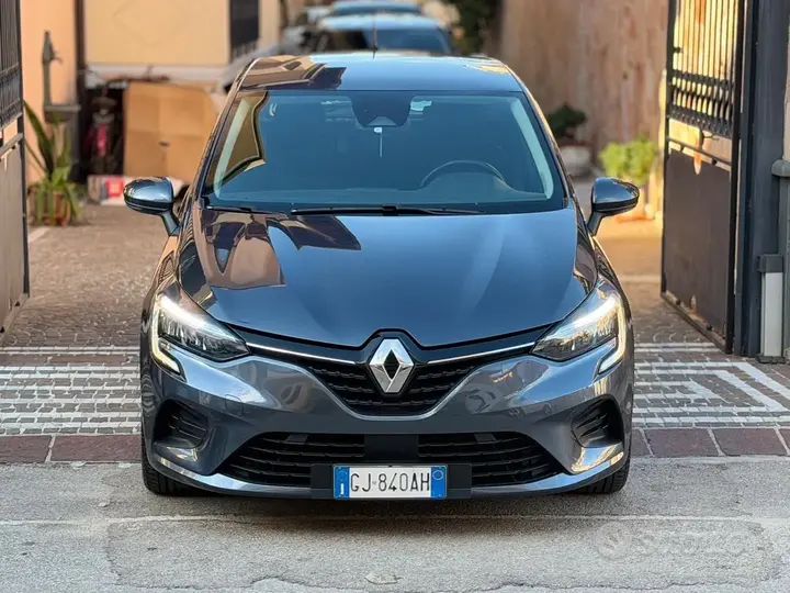 Renault Clio 2022 photo 4