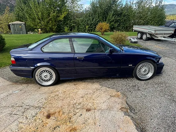 BMW 323I 1996 photo 3