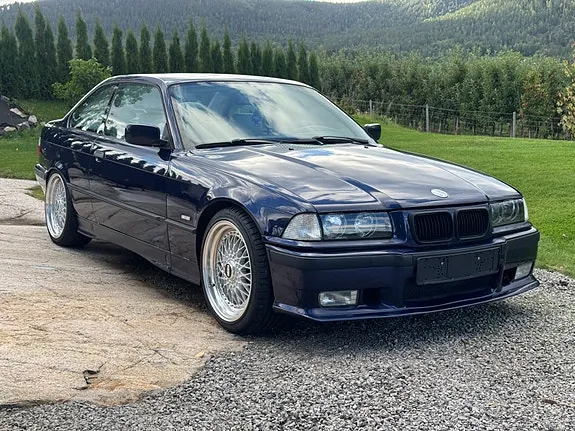 BMW 323I 1996 photo 2