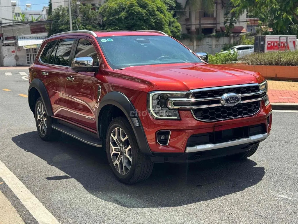 Ford Everest 2023 photo 2