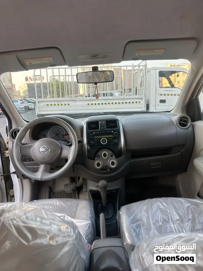 Nissan Sunny 2012 photo 4
