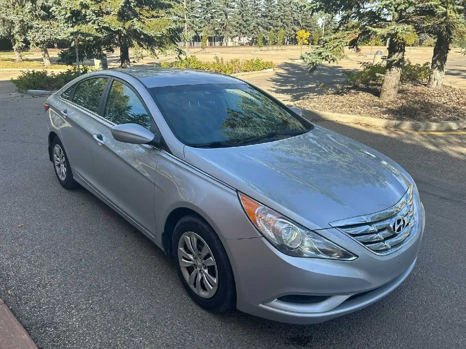 Hyundai Sonata 2013 photo 2