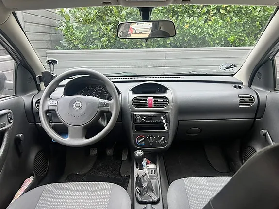 Opel Corsa 2002 photo 4