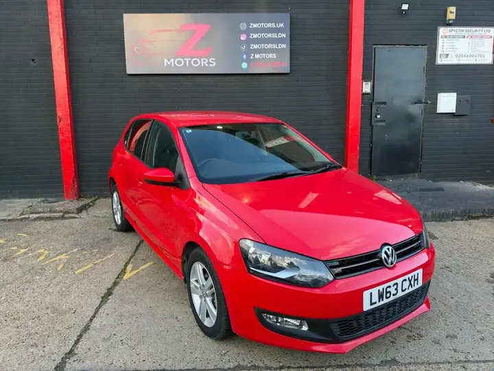 Volkswagen Polo 2013 photo 2