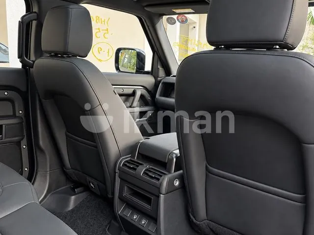 Land Rover Defender 2021 photo 5