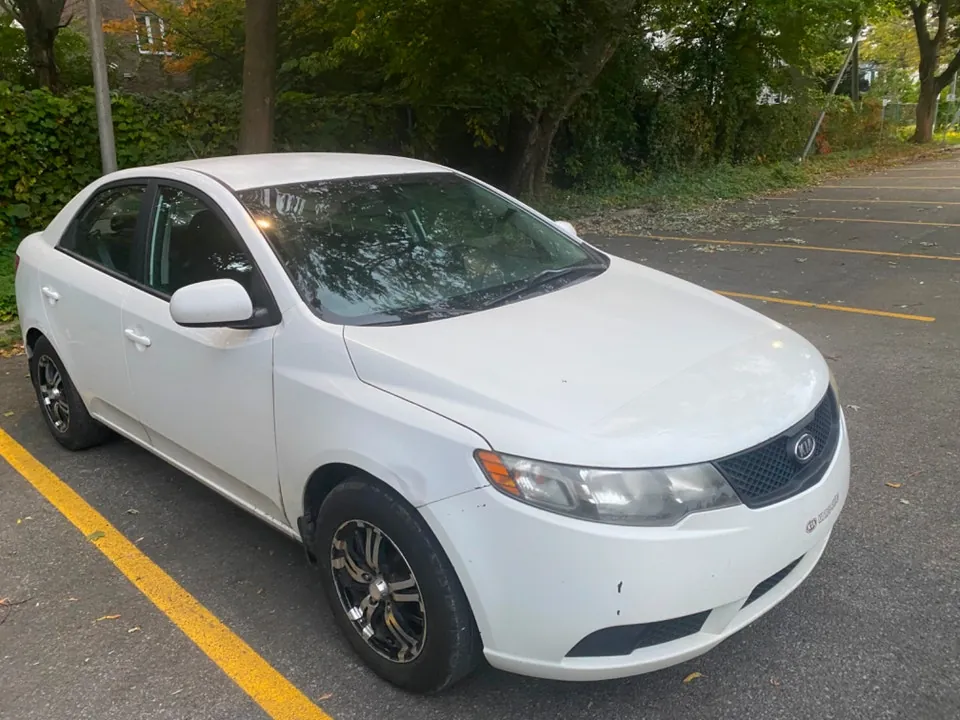 Kia Forte 2010 photo 5