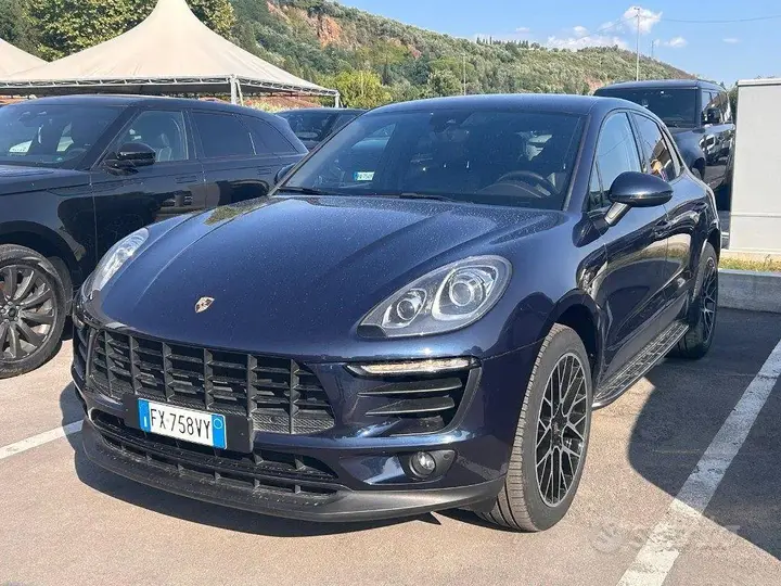 Porsche Macan
