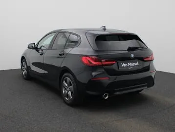 BMW 1 Series 2023 photo 2