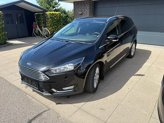 Ford Focus 2015 photo 2