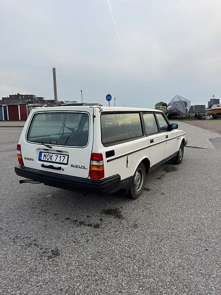 Volvo 240 1987 photo 4