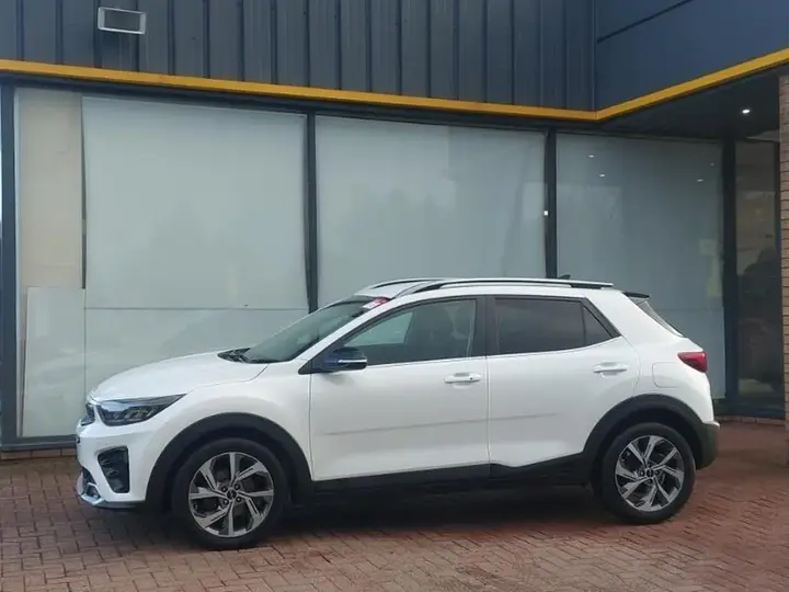 Kia Stonic 2023 photo 4