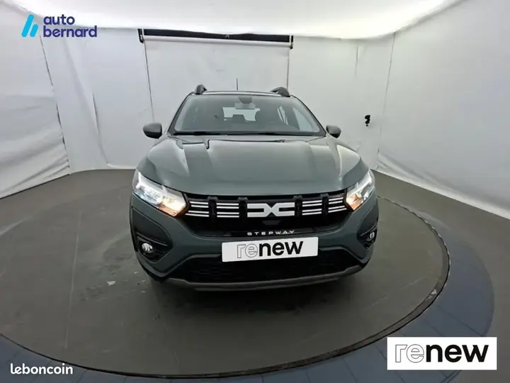 Dacia Sandero 2023 photo 2