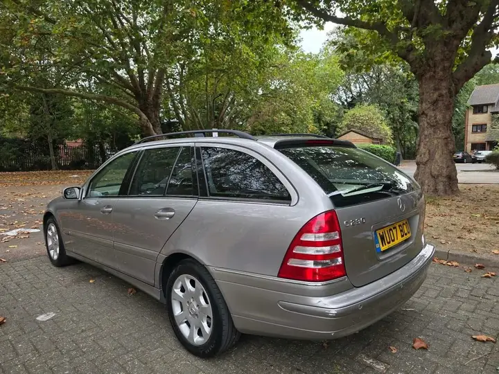 Mercedes-Benz C-Class 2007 photo 5