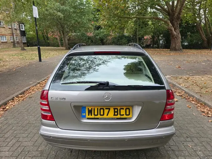 Mercedes-Benz C-Class 2007 photo 4