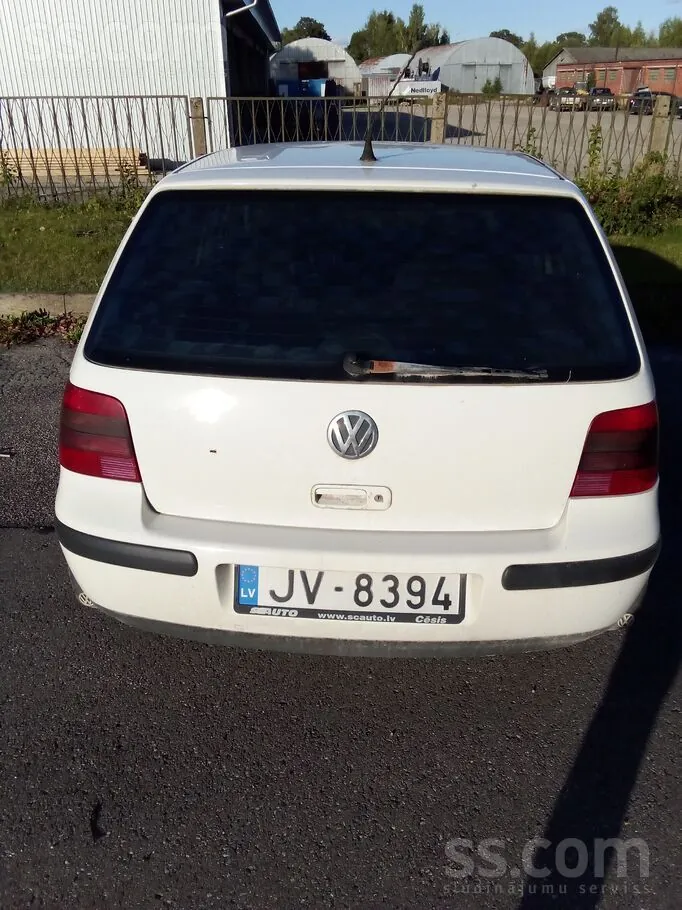 Volkswagen Golf 4 1998 photo 3