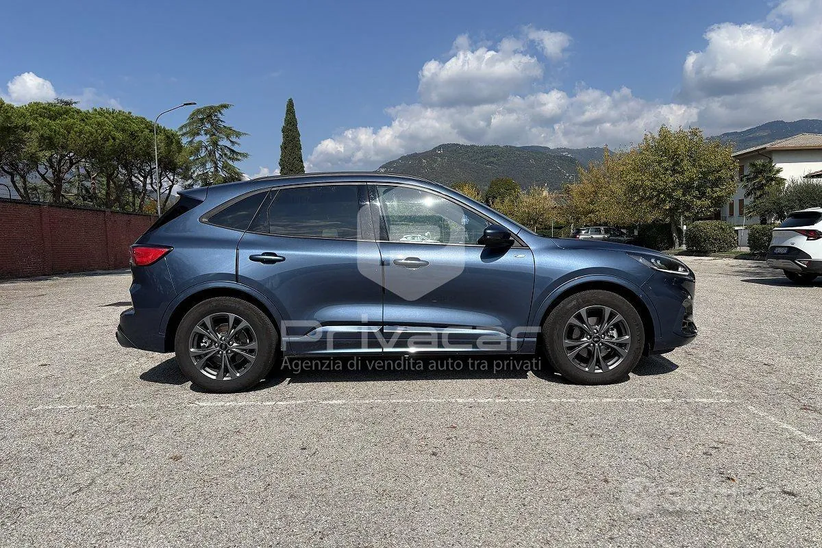 Ford Kuga 2023 photo 4