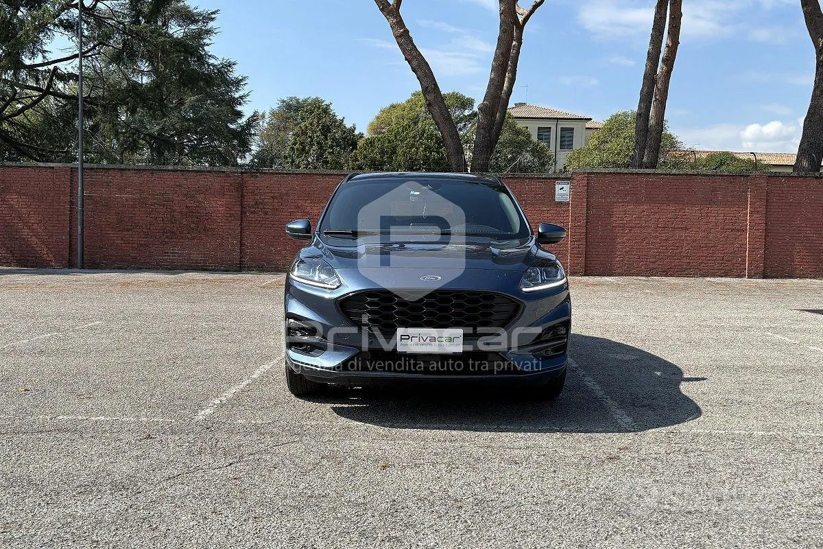 Ford Kuga 2023 photo 2
